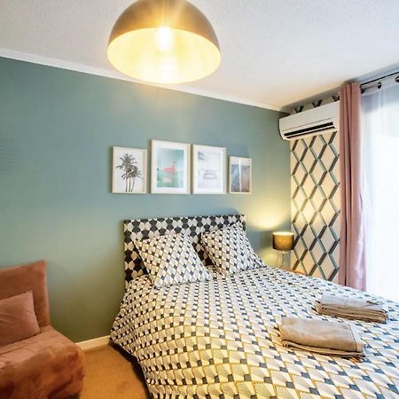 Studio Terrasse & Parking Gratuit En Residence Nîmes Esterno foto