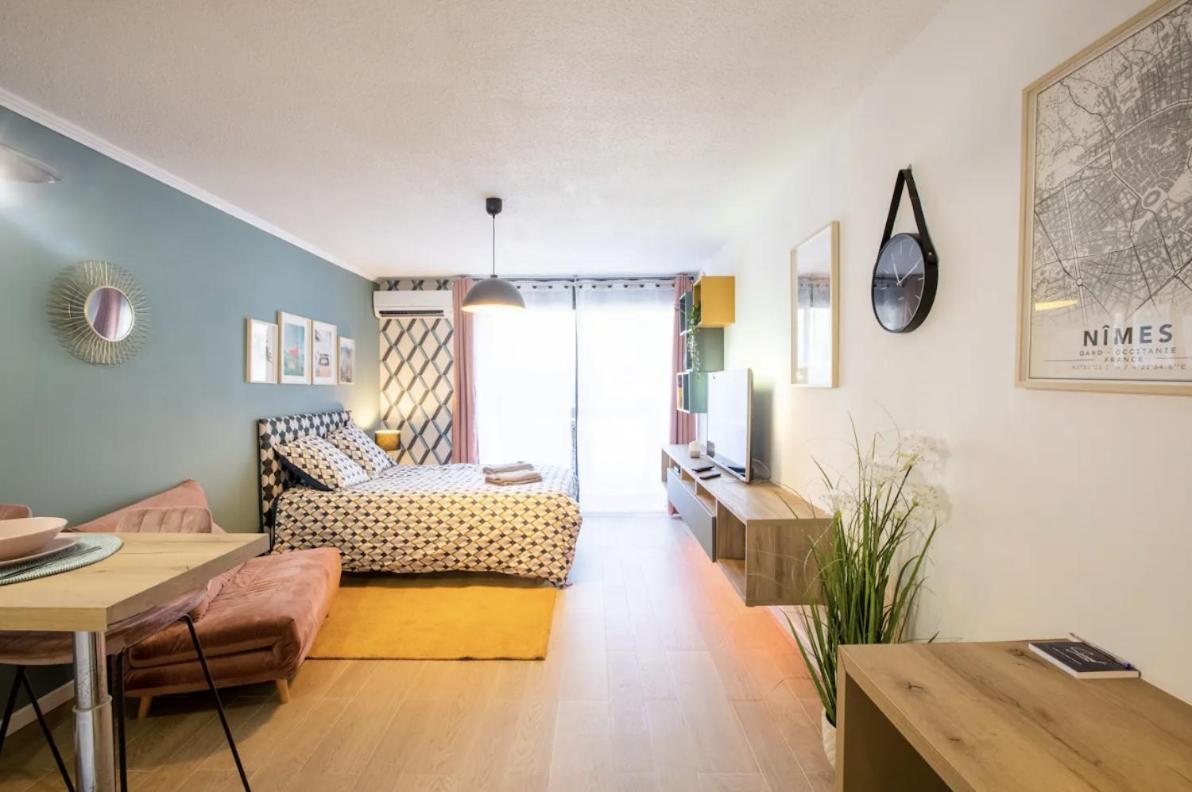 Studio Terrasse & Parking Gratuit En Residence Nîmes Esterno foto