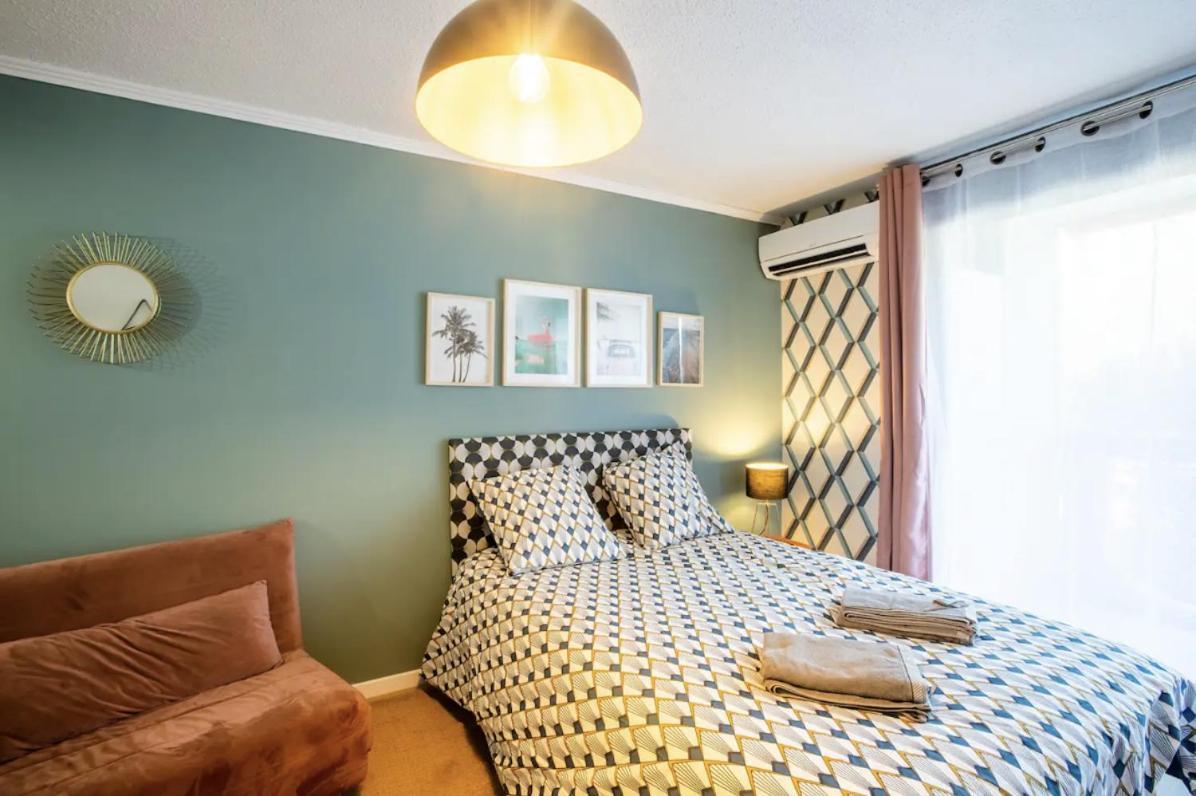 Studio Terrasse & Parking Gratuit En Residence Nîmes Esterno foto